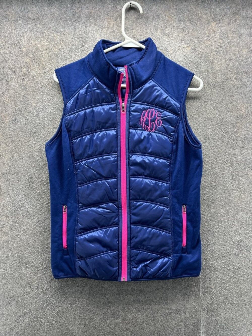 Reel Legends Vest Women Medium Blue Quilted Fleece Full Zip Pink Monogram